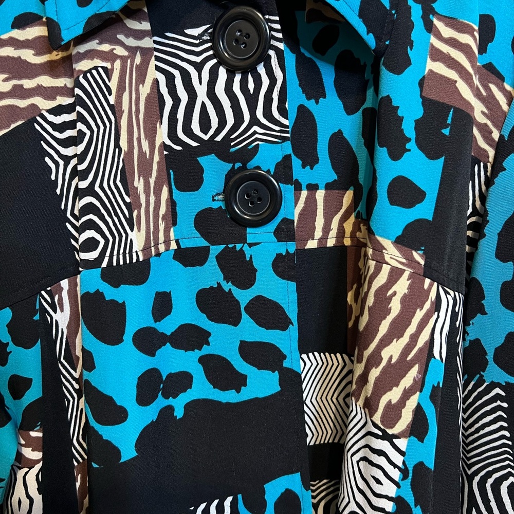 Russell Kemp Aqua Blue,Brown, White, and Black Animal Patterned Jacket. Size 4X - Picture 4 of 5